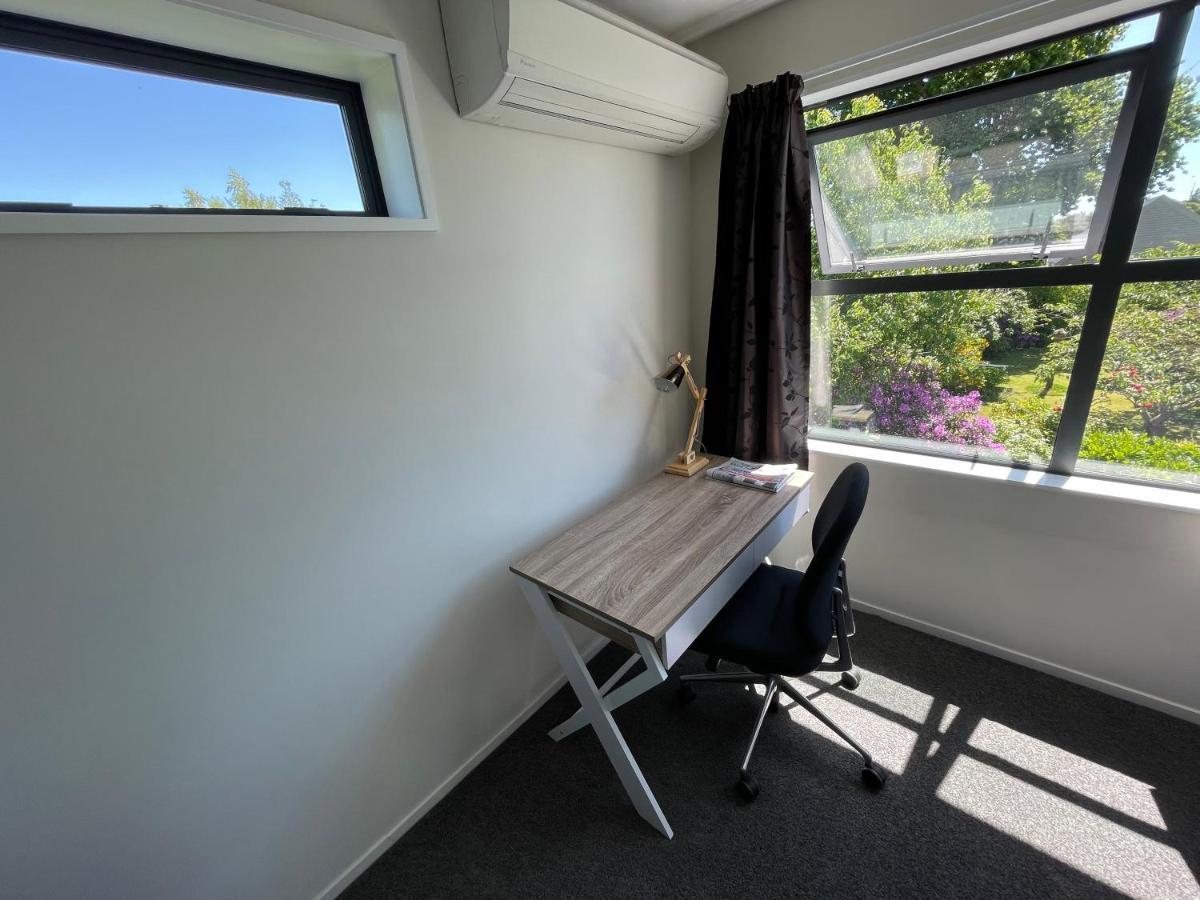 Quiet, New, Sunny Cnzhouse On Upstairs Near Cbd Διαμέρισμα Κράισττσερτς Εξωτερικό φωτογραφία