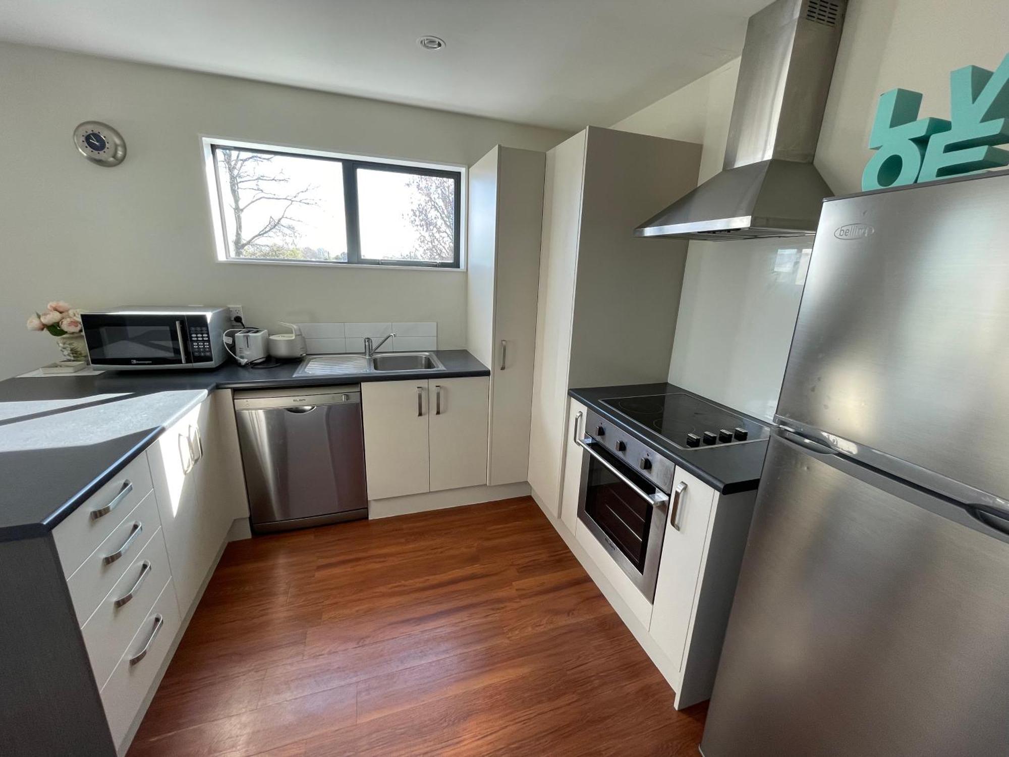 Quiet, New, Sunny Cnzhouse On Upstairs Near Cbd Διαμέρισμα Κράισττσερτς Εξωτερικό φωτογραφία